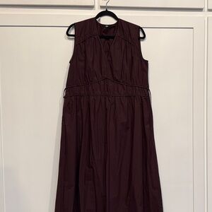 Uniqlo Sleeveless V-Neck Gathered Waist Burgundy Dress